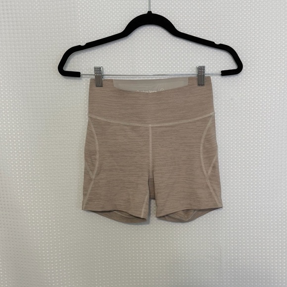 Outdoor Voices TechSweat Flex 3.5” Biker Shorts Oatmeal High Rise Active | Sz S - Picture 7 of 10